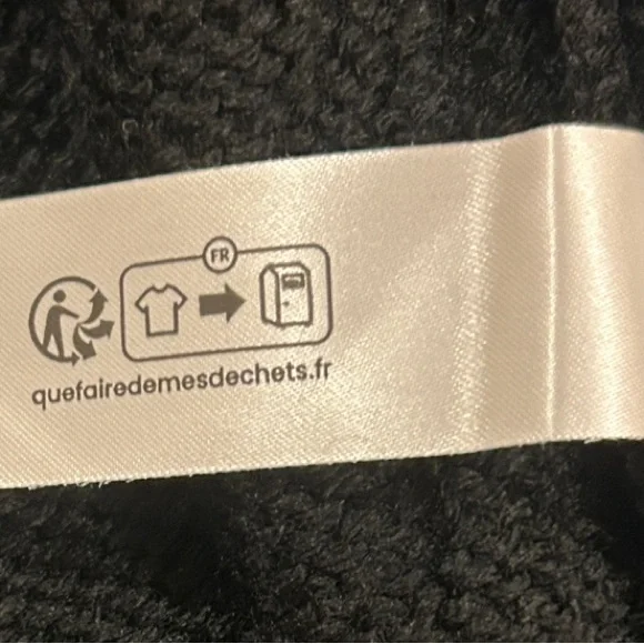 Zara Black, White, & Gold  Sequin Open Front Cardigan Size Medium NWT - Picture 8 of 9